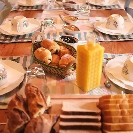 B&B La Maison De... *